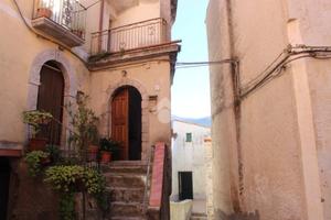 CASA INDIPENDENTE A TORRACA