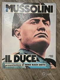 Libro "Mussolini il Duce"