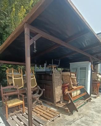 Mobili arredi sedie poltrone antichi stock