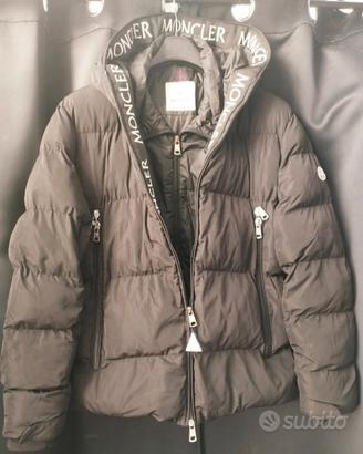 piumino Moncler tg. 5
