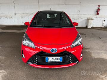 Toyota yaris hybrid style
