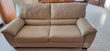 Divano in vera pelle