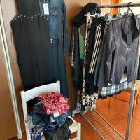 Vestiti maglioni giacche completi