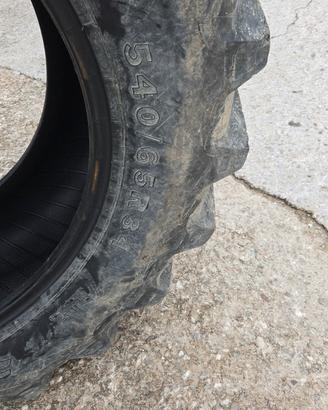 gomme 540/65r34
