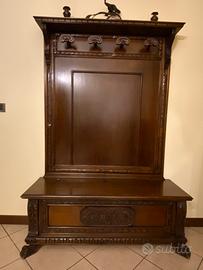 Attaccapanni con cassapanca in legno vintage