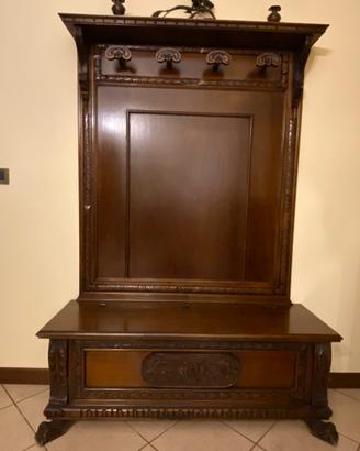 Attaccapanni con cassapanca in legno vintage