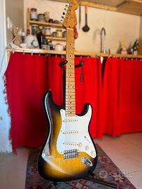 Chitarra elettrica Fender STRATOCASTER
