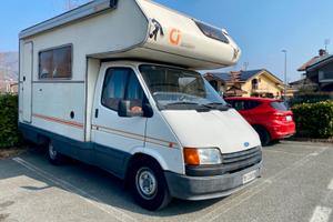 Piccolo Camper a GPL Ford Transit CI TURISTICO 520