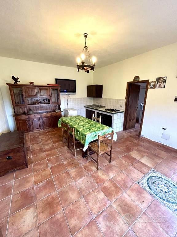 Rustico / Casale di 40 m² con 1 locale a Tuscania - Vista 4