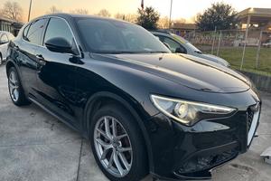 Alfa Romeo Stelvio 2.2 Turbodiesel 210 CV AT8 Q4 E