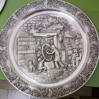 Piatti in peltro vintage