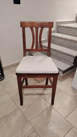 Sedie in legno massello con cuscini