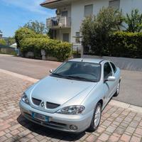 Renault Megane Coach