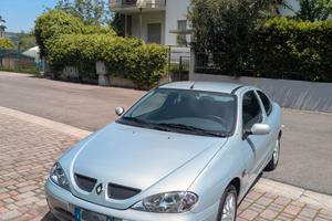 Renault Megane Coach