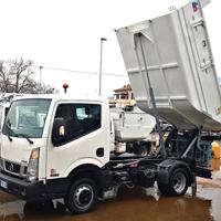 Autocarro per raccolta rifiuti patente B