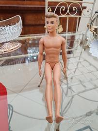 Bambola Ken anno 2016 