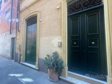 MAGAZZINO A RAPALLO