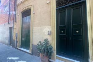 MAGAZZINO A RAPALLO