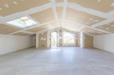 PORZIONE DI TRIFAMILIARE A ROMA