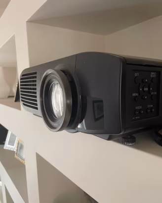 Panasonic PT-AT6000E, videoproiettore full HD 3D