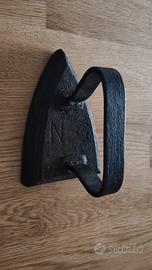 ferro da stiro vintage anni 1920 in ghisa
