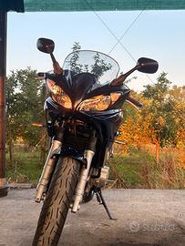 YAMAHA FZ6 FAZER