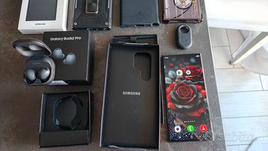 Samsung Galaxy S23 ultra 12/512 più accessori