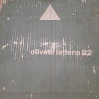 Macchina da scrivere Olivetti lettera 22