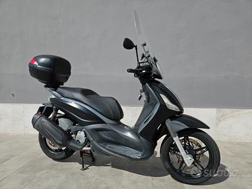 Piaggio Beverly 350