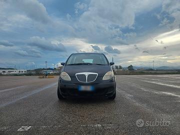 Lancia Musa 1.3 Multijet 