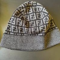 Cappello fendi