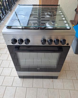 cucina Beko completa di forno