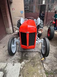 Trattore epoca Ferguson tef 20