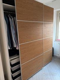 Splendido armadio nocciola