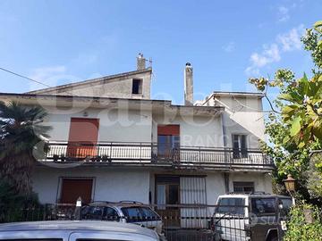 Villa o villino Sessa Aurunca
