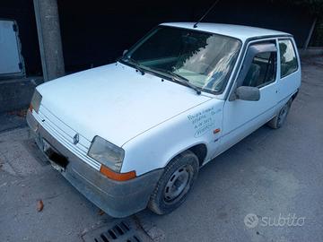 Ricambi Renault super 5 anno 1992