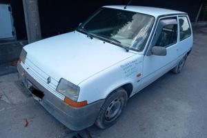 Ricambi Renault super 5 anno 1992