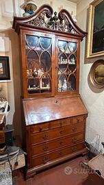 Vetrina antica in legno