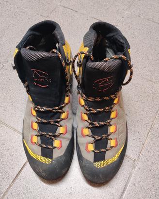 Scarponi da montagna La Sportiva 