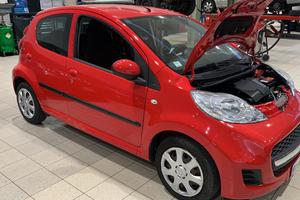 PEUGEOT 107