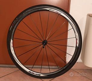 cerchio anteriore in carbonio profilo da 4 cm