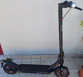 Monopattino elettrico VivoBike V30S