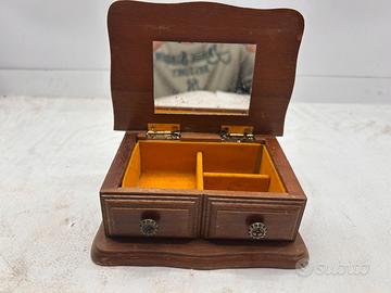 Portagioie vintage in legno con specchio e cassett