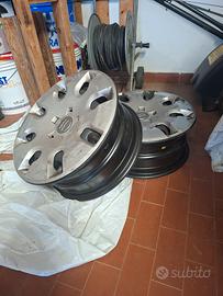 cerchi in ferro da 15 per Audi 