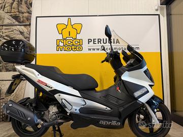 Aprilia SR Max 300 i e