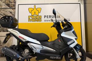 Aprilia SR Max 300 i e