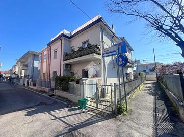 3 LOCALI A RIMINI