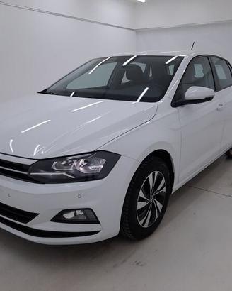 Volkswagen Polo Comfortline BR821902 1.0 Metano 90