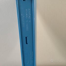 Mensola Ikea di plastica celeste