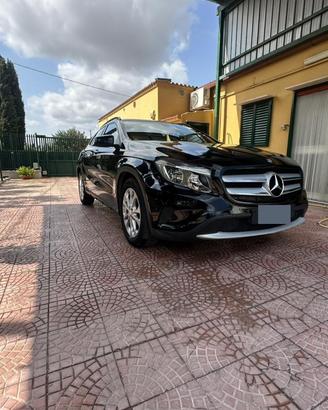 Mercedes Benz GLA 180 d